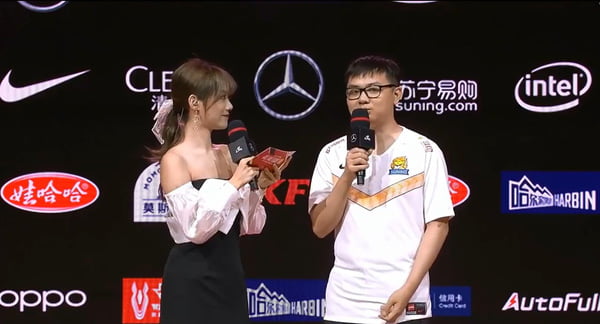 SofM trả lời lý do được ca tụng là 'Bậc Thầy Sáng Chế' trong rank Hàn: 'Tại đánh xếp hạng dễ quá'