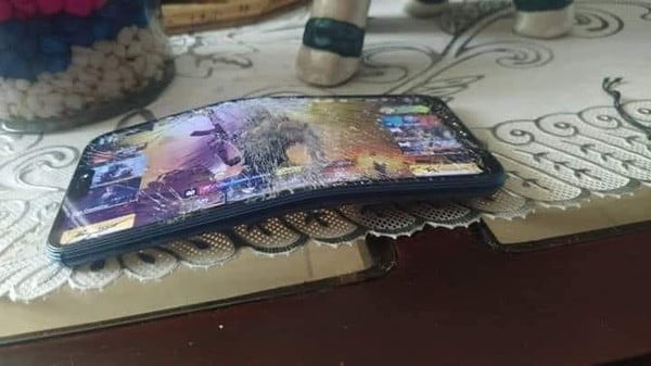 Game thủ Call of Duty Mobile đập nát điện thoại vì cay cú, nhưng câu hỏi của cộng đồng mới là thứ xát muối vào nỗi đau