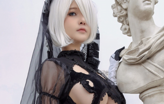 Nóng mắt với vẻ đẹp của 2B phiên bản cosplay của mỹ nhân Việt