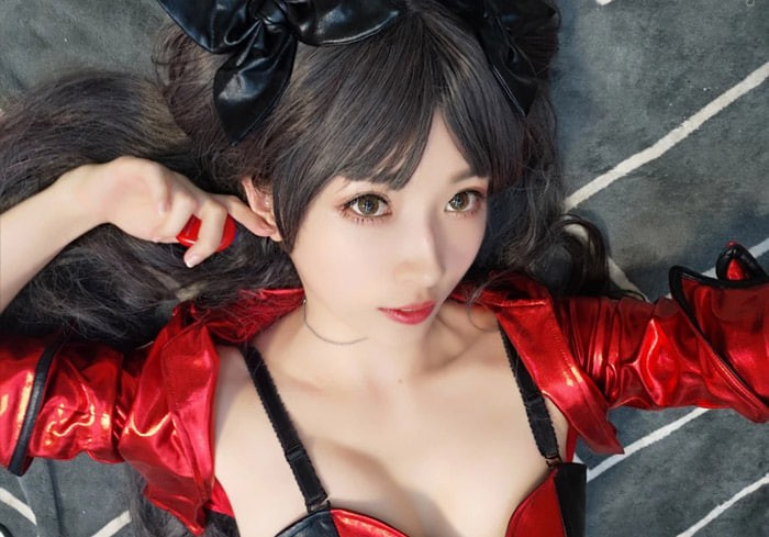 tohsaka rin quyen ru ngay ngat voi man cosplay moi day me hoac 20241003164203