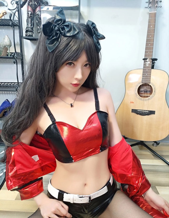 tohsaka rin quyen ru ngay ngat voi man cosplay moi day me hoac 20241003164211